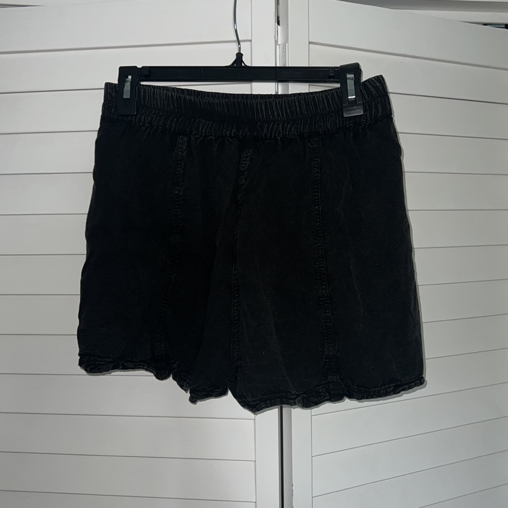 Free People - Picture 3 of 4